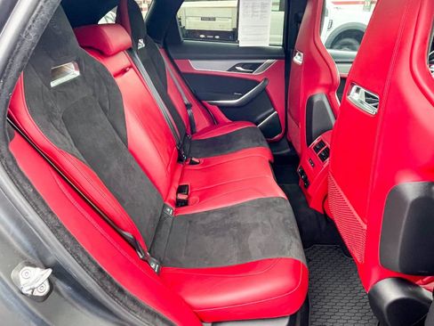 Used 2021 Jaguar F-PACE SVR image 13