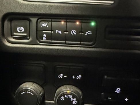 Used 2021 Chevrolet Tahoe LT w/ LT Signature Package image 20