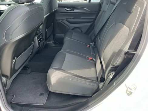 New 2026 Jeep Grand Cherokee Laredo AWD/4WD image 22