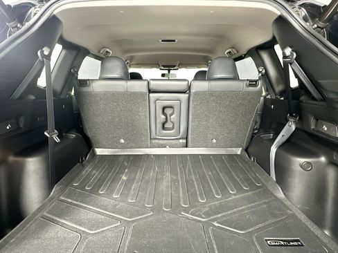 Used 2022 Mitsubishi Outlander SE image 25