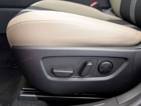 Certified 2025 MAZDA CX-50 AWD 2.5 S w/ Accent Package image 16