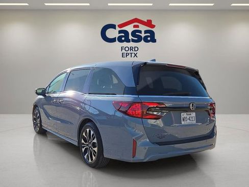 Used 2025 Honda Odyssey Elite image 4