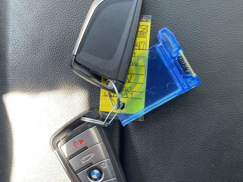 Used 2019 BMW X5 xDrive40i w/ M Sport Package image 26