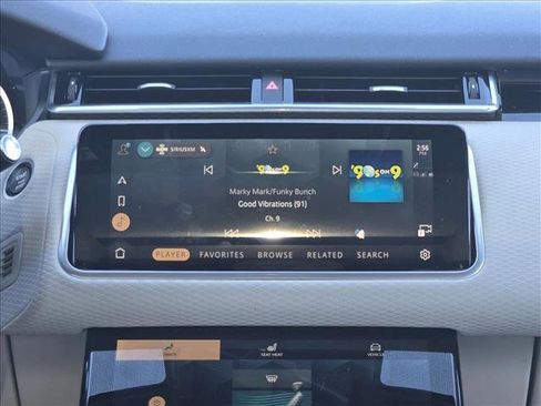 Used 2023 Land Rover Range Rover Velar R-Dynamic S image 15