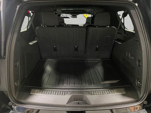 New 2026 Chevrolet Suburban Z71 w/ Comfort Package image 14