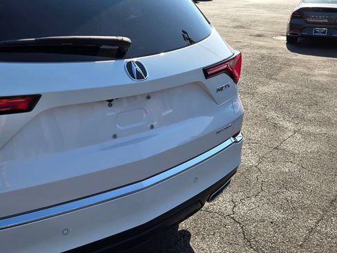 Used 2024 Acura MDX SH-AWD w/ Advance Package image 14