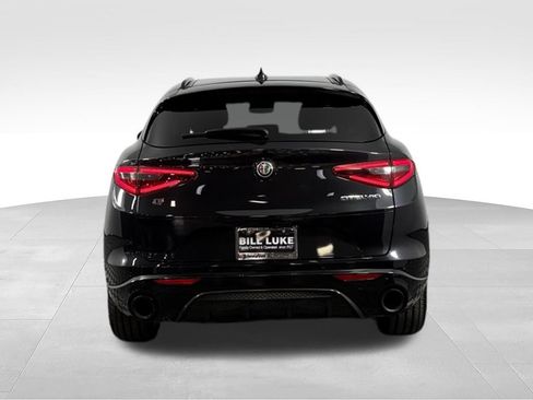 Used 2023 Alfa Romeo Stelvio Veloce AWD/4WD image 6