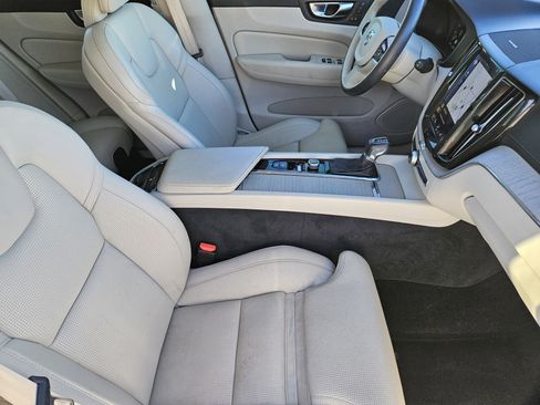 Used 2021 Volvo XC60 T5 Inscription w/ Advanced Package image 16