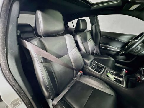 Used 2022 Dodge Charger SXT w/ Leather Interior Group RWD image 26