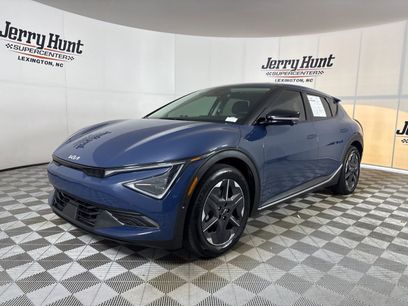 Used 2025 Kia EV6 Light w/ Light LR Technology Package