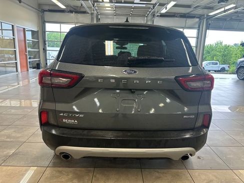 Used 2023 Ford Escape Active w/ Tech Pack #2 AWD/4WD image 10