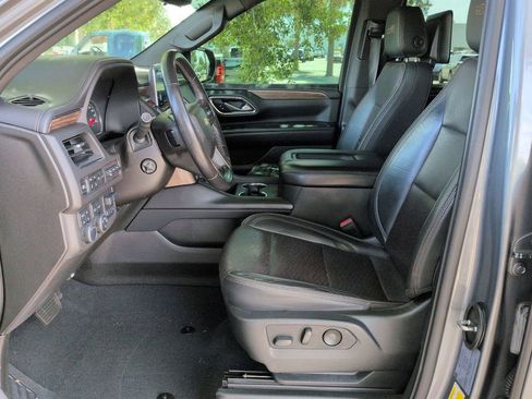 Used 2021 Chevrolet Tahoe High Country w/ Premium Package AWD/4WD image 19