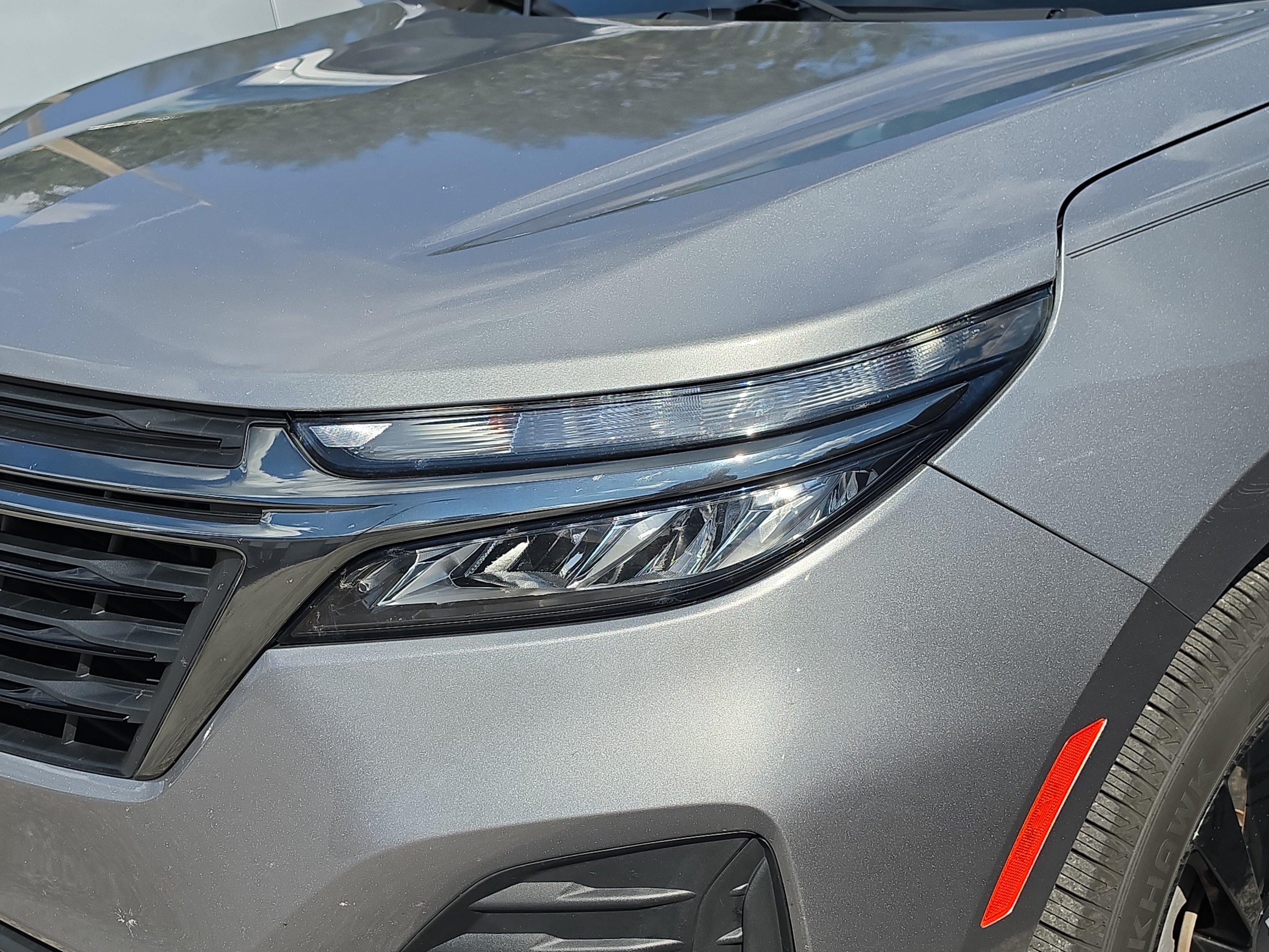 Used 2023 Chevrolet Equinox LS w/ LS Convenience Package FWD image 9