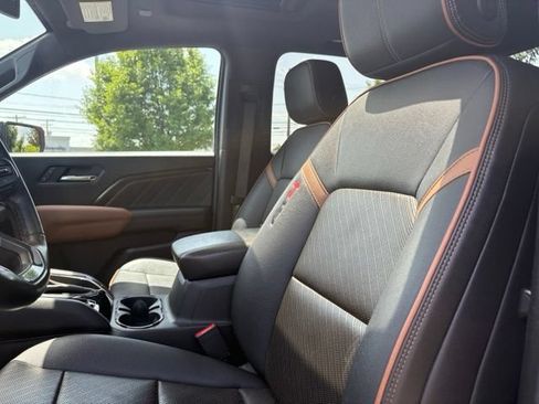 Used 2023 GMC Canyon AT4 w/ AT4 Premium Package AWD/4WD image 27