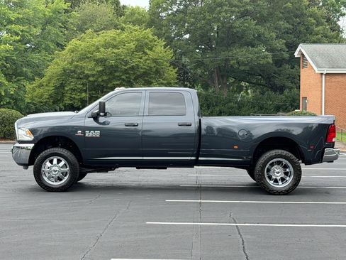 Used 2017 RAM 3500 Tradesman w/ Chrome Appearance Group AWD/4WD image 2