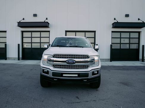 Used 2018 Ford F150 Lariat w/ Equipment Group 502A Luxury image 2