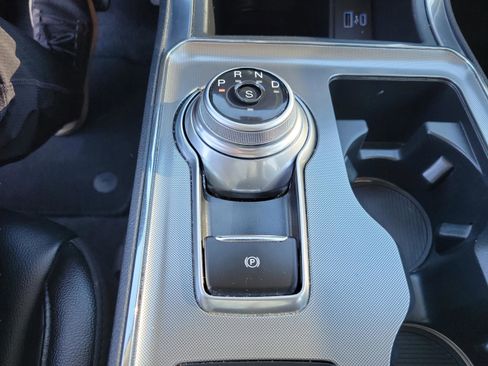 Used 2024 Ford Edge Titanium image 33