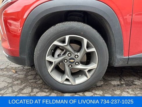 Used 2024 Chevrolet Trax LT w/ Driver Confidence Package FWD image 5