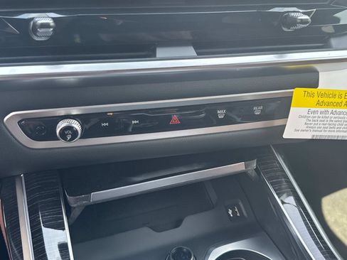 New 2026 BMW X7 M60i image 26