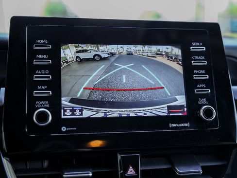 Used 2024 Toyota Camry SE image 29