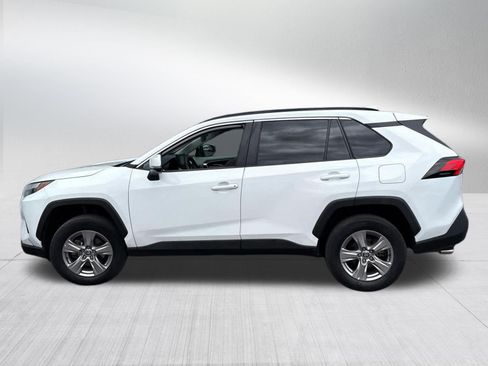 Used 2022 Toyota RAV4 XLE w/ Convenience Package AWD/4WD image 11