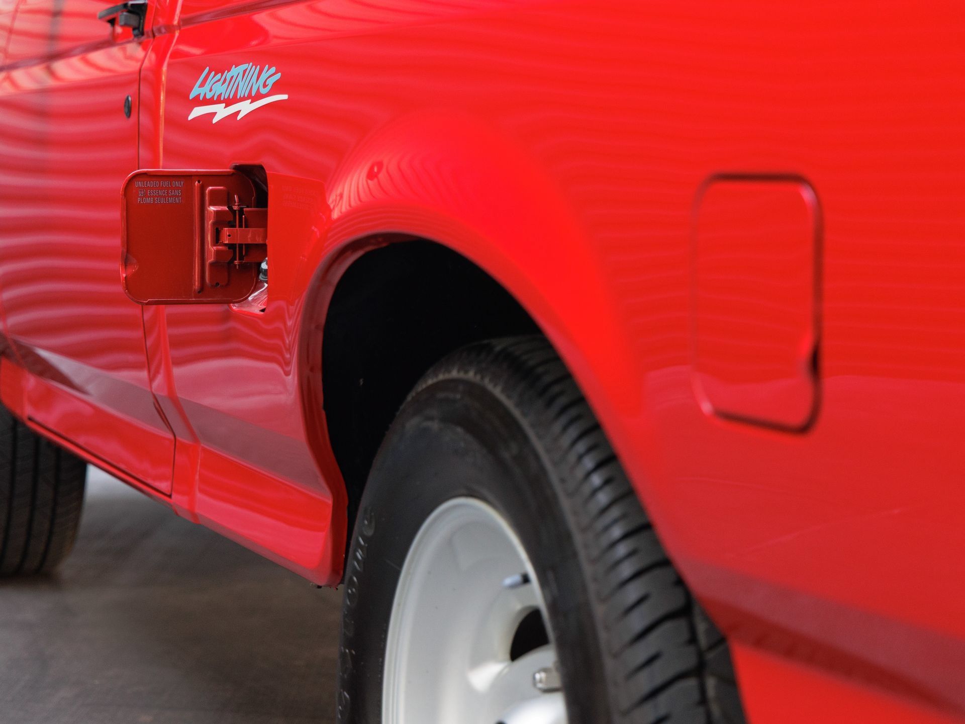 Used 1993 Ford F150 Lightning RWD image 27