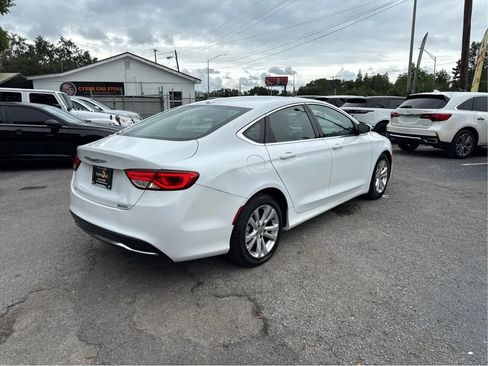 Used 2015 Chrysler 200 Limited w/ Convenience Group FWD image 5