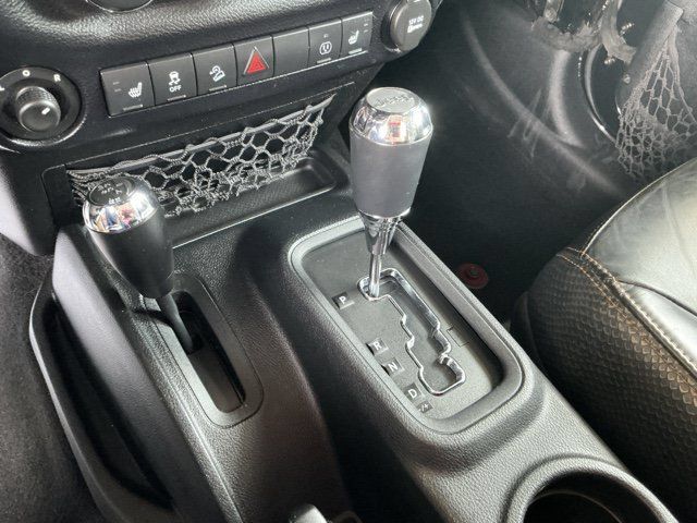 Used 2014 Jeep Wrangler Unlimited Sahara AWD/4WD image 22