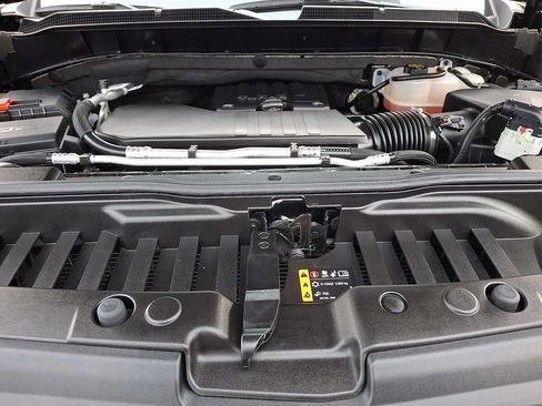 Used 2025 Chevrolet Silverado 1500 LT image 28