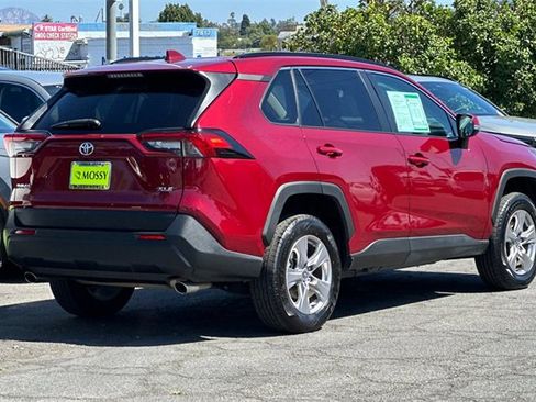 Used 2023 Toyota RAV4 XLE image 5