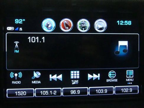 Used 2020 GMC Yukon SLT AWD/4WD image 10