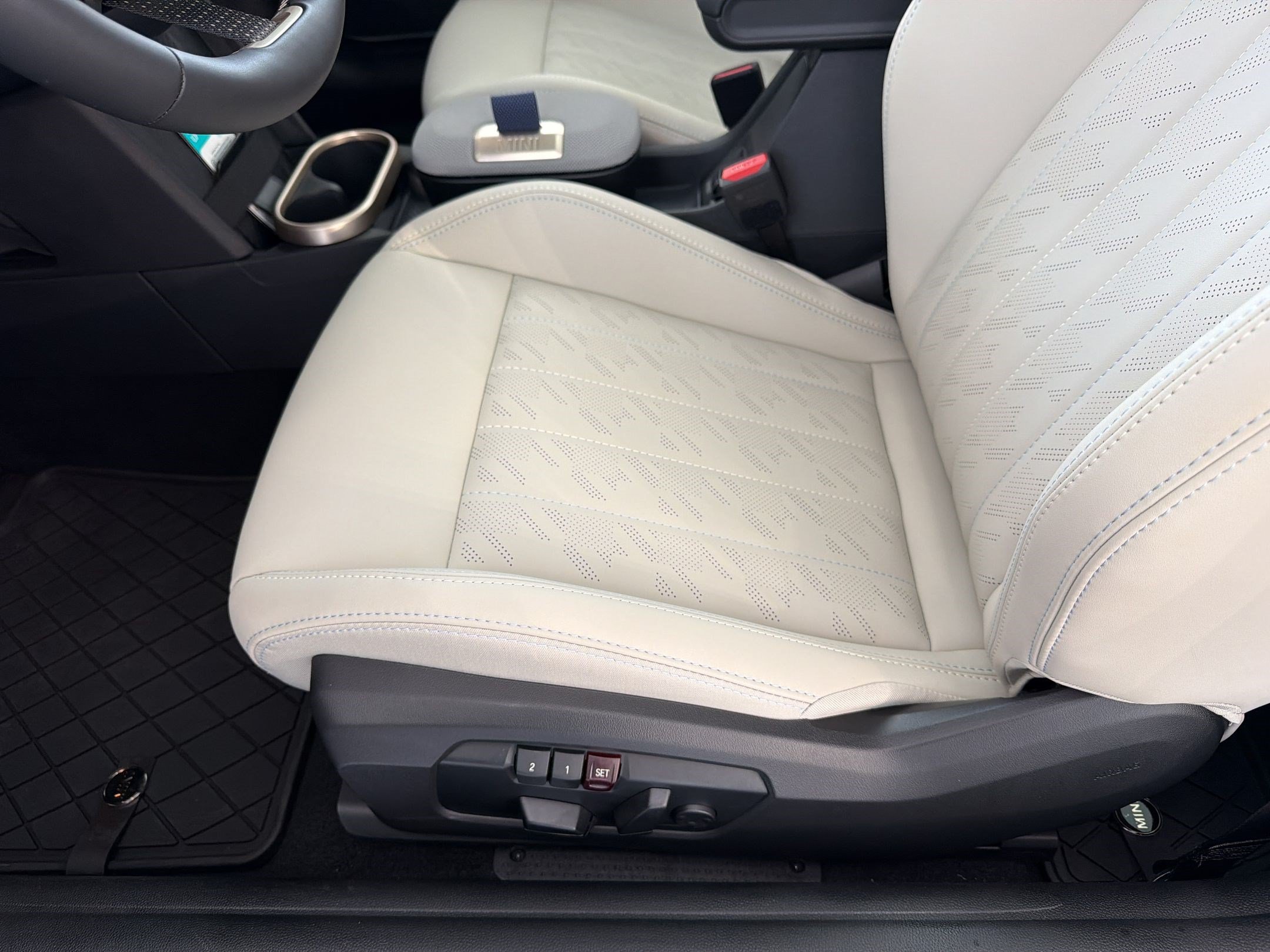 New 2026 MINI Cooper S FWD image 16