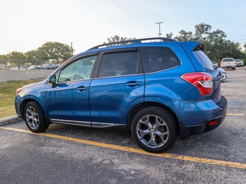 Used 2015 Subaru Forester 2.5i Touring AWD/4WD image 10