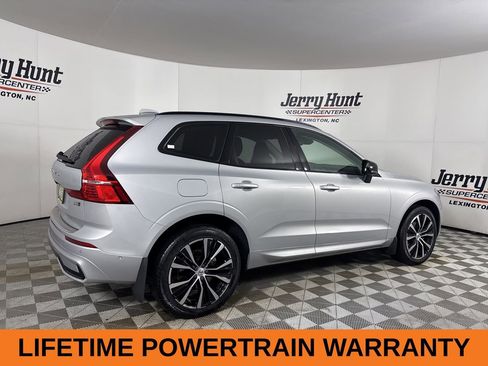 Used 2023 Volvo XC60 B5 Ultimate image 5