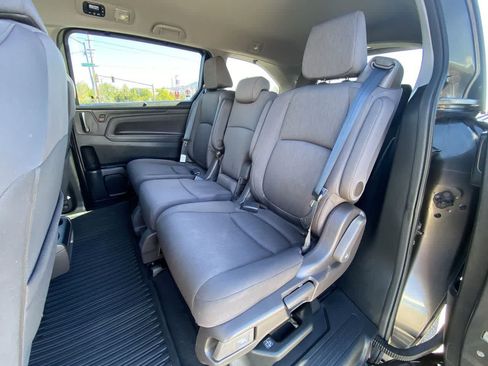 Used 2021 Honda Odyssey EX image 21