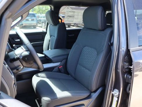 New 2026 RAM 1500 Express AWD/4WD image 13