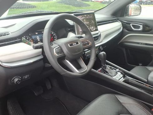 Used 2023 Jeep Compass Limited AWD/4WD image 7