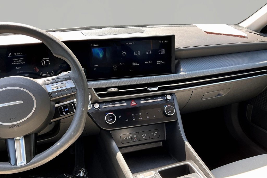 Used 2025 Hyundai Sonata SEL FWD image 11