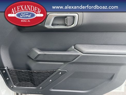 New 2026 Ford Bronco Outer Banks w/ Sasquatch Package image 16