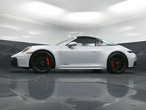 Certified 2025 Porsche 911 Targa 4 GTS AWD/4WD image 25