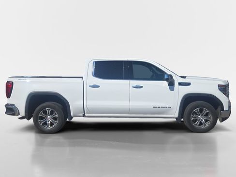 Used 2025 GMC Sierra 1500 SLT AWD/4WD image 6