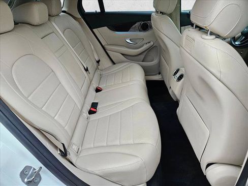 Used 2019 Mercedes-Benz GLC 300 image 19