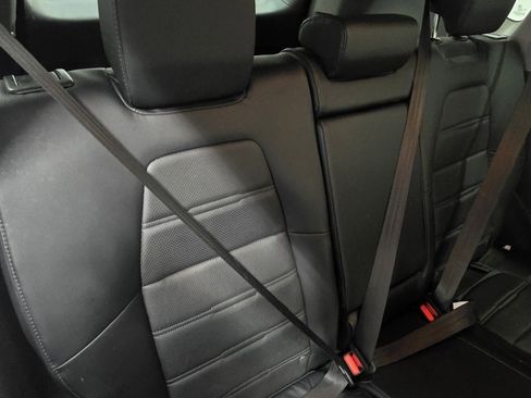 Used 2017 Honda CR-V Touring image 21