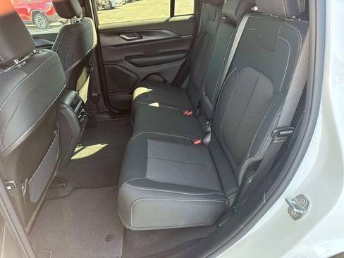 New 2026 Jeep Grand Cherokee Laredo X AWD/4WD image 16