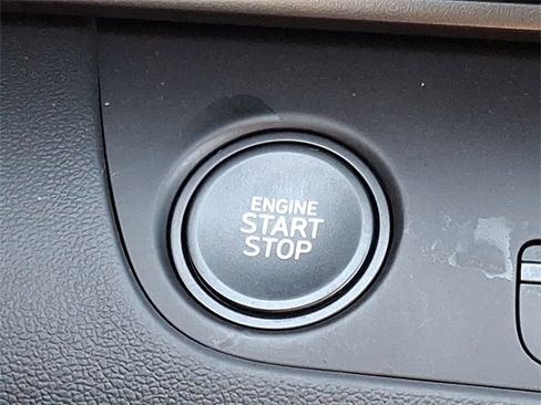 Certified 2025 Hyundai Elantra SEL w/ Cargo Package image 20