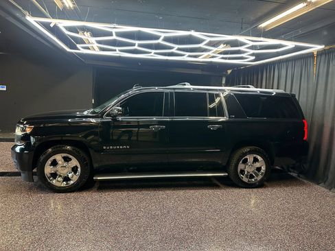 Used 2016 Chevrolet Suburban LTZ AWD/4WD image 4