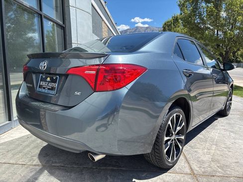 Used 2018 Toyota Corolla SE w/ Carpet Mat Package (TMS) FWD image 5