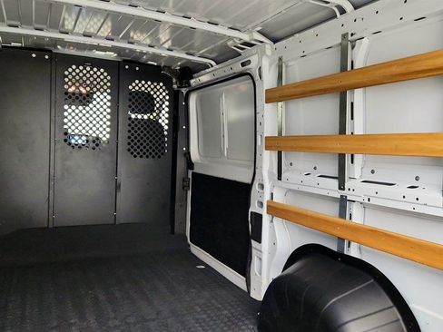 Used 2025 RAM ProMaster 2500 w/ U-Haul Equipment Group FWD image 20