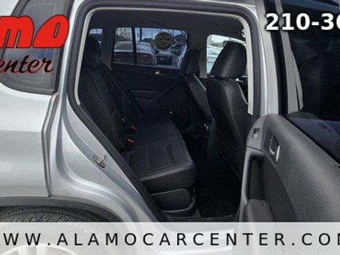 Used 2017 Volkswagen Tiguan S image 19