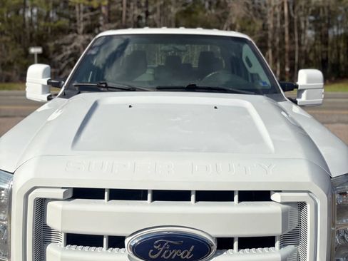 Used 2014 Ford F250 XL w/ Power Equipment Group image 53